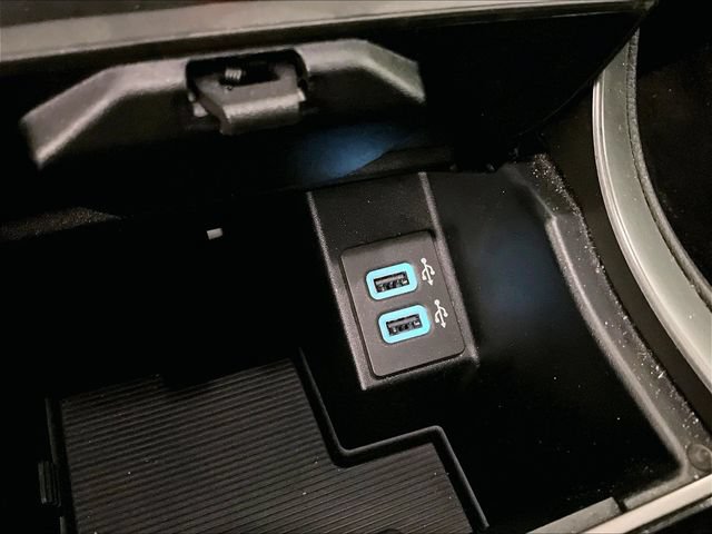 Used 2020 Ford Edge SE FWD image 31