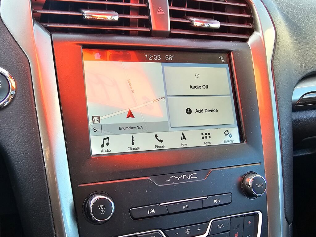 Used 2019 Ford Fusion SEL image 31