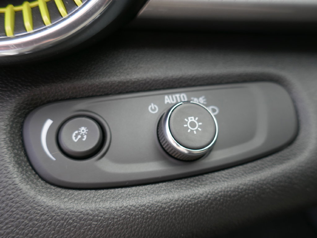 Certified 2026 Chevrolet Trax LT FWD image 26