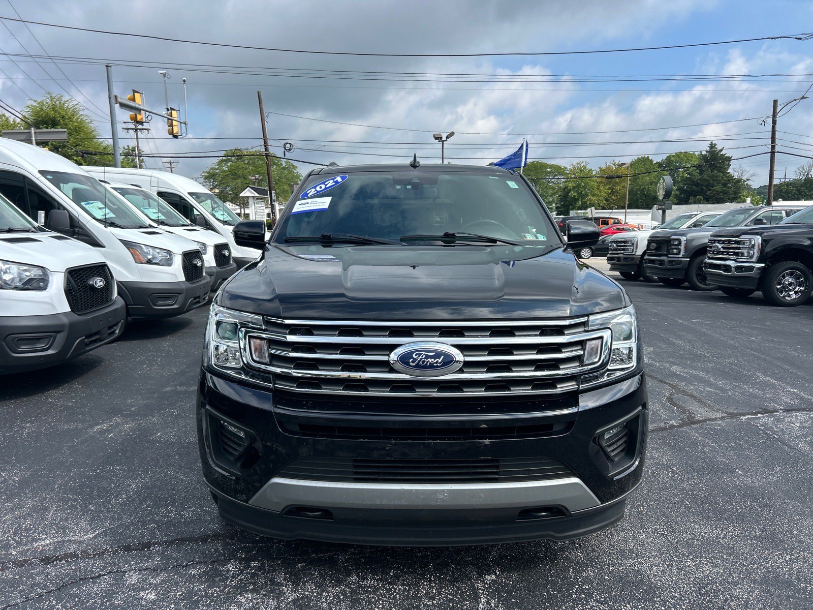 Certified 2021 Ford Expedition XLT AWD/4WD image 2