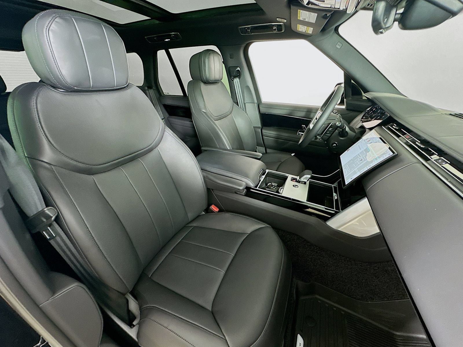 New 2026 Land Rover Range Rover SE AWD/4WD image 45