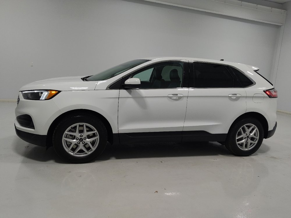Used 2024 Ford Edge SEL image 2