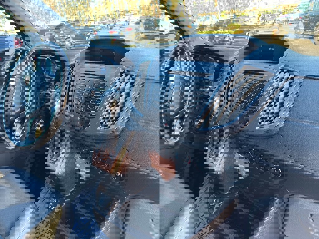 Used 2017 Ford Transit 150 XL image 24