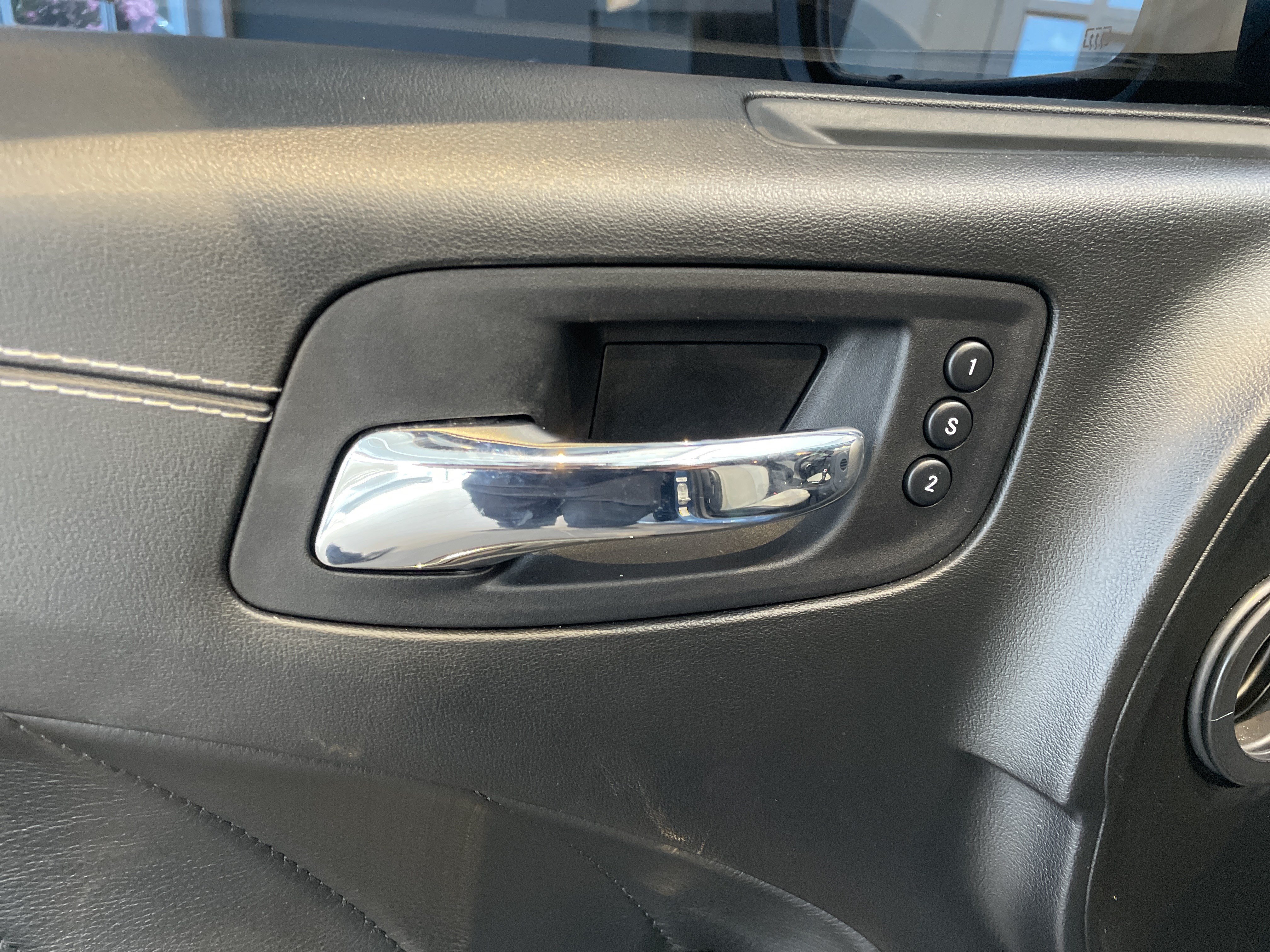 Used 2022 Dodge Charger SRT Hellcat RWD image 17