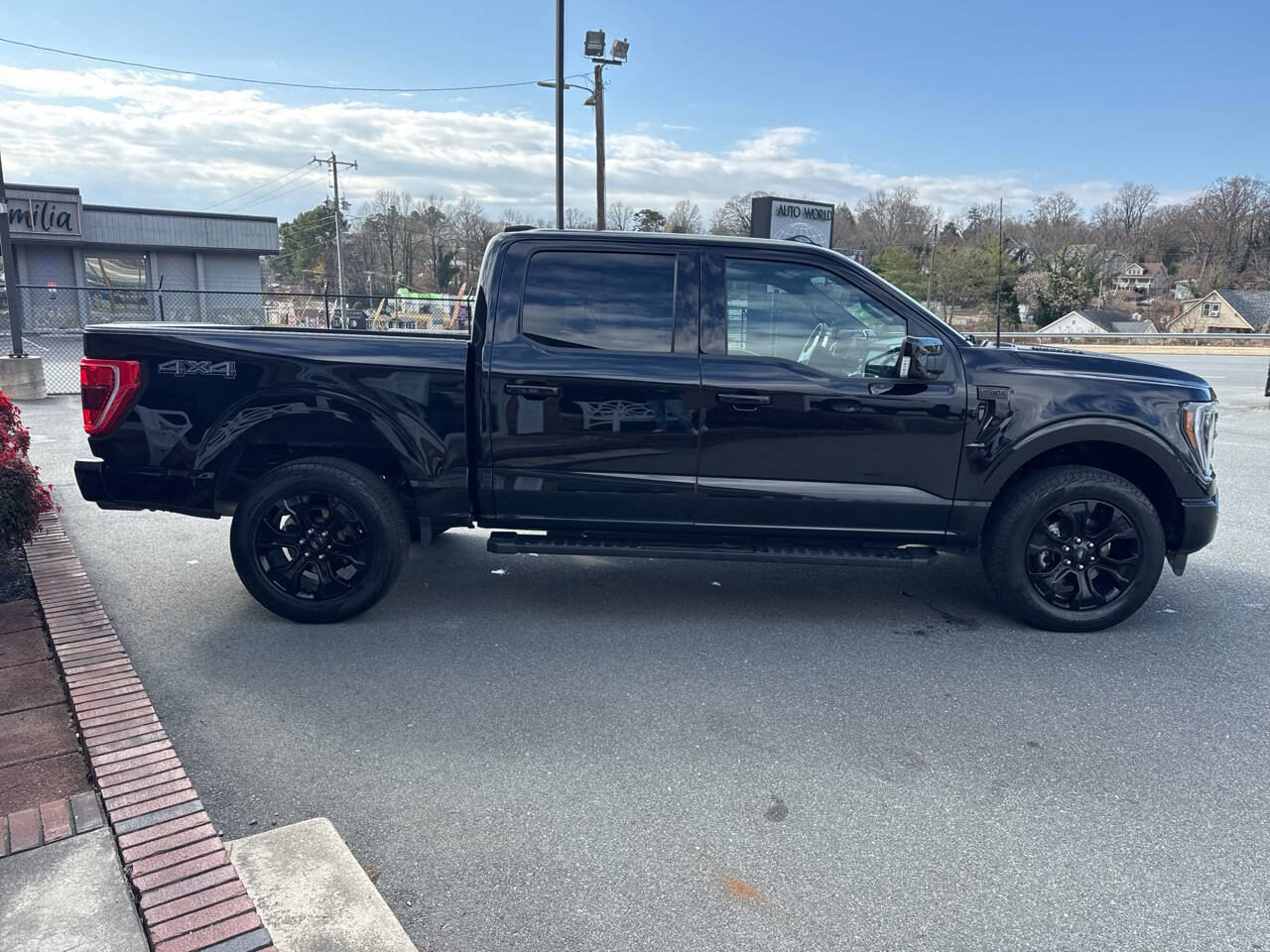 Used 2023 Ford F150 XLT w/ Equipment Group 302A High image 10