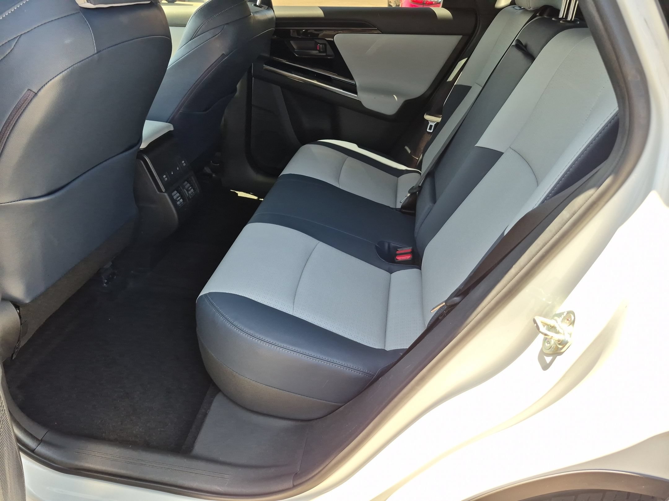 Certified 2023 Subaru Solterra AWD image 15