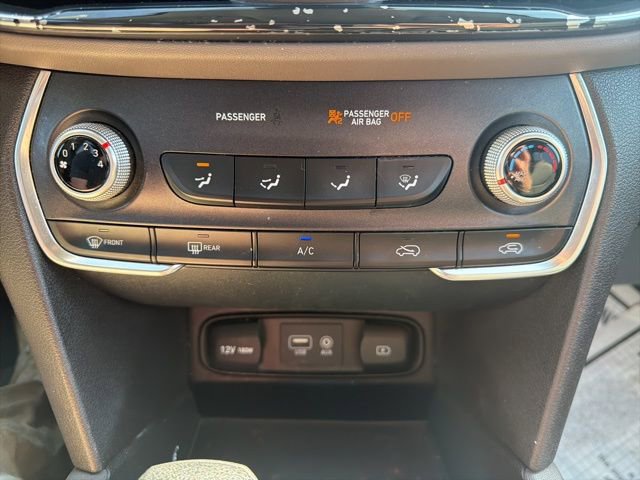 Used 2020 Hyundai Santa Fe SE FWD image 26