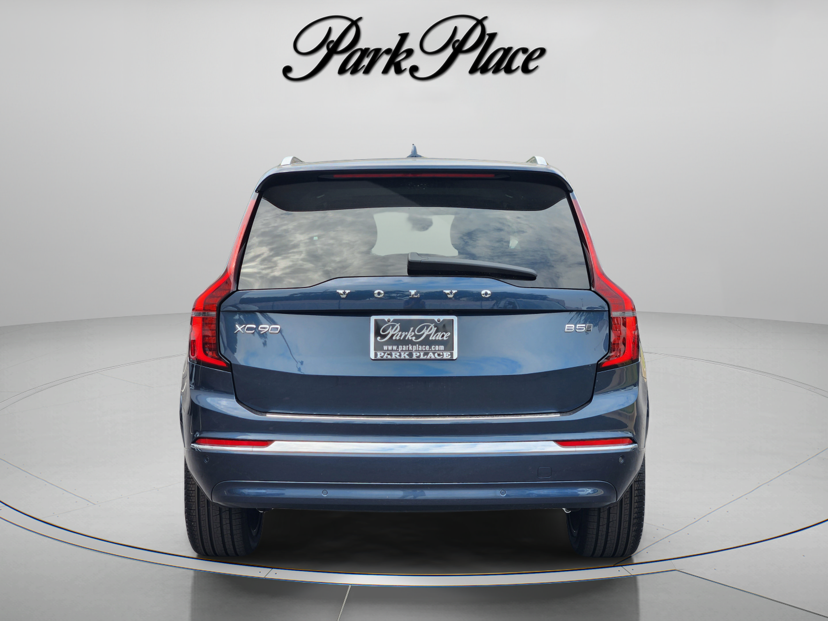 Used 2026 Volvo XC90 B5 Ultra w/ Protection Package Premier AWD/4WD image 4