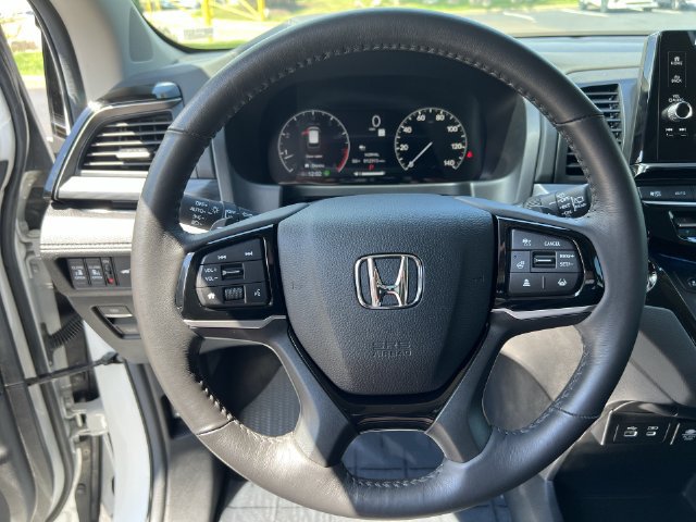 Used 2025 Honda Odyssey Elite image 12
