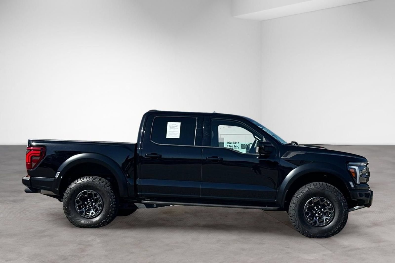 Used 2024 Ford F150 Raptor w/ Equipment Group 803A Raptor R AWD/4WD image 7