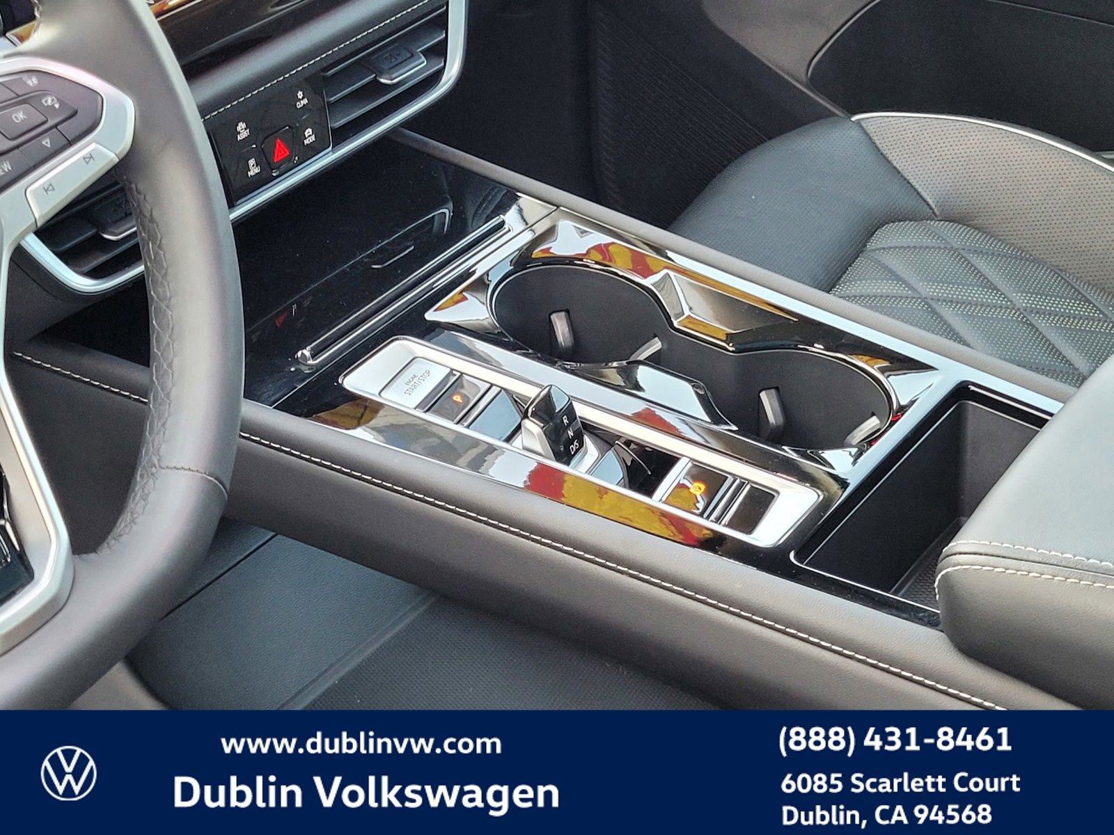 Certified 2025 Volkswagen Atlas SEL Premium R-Line image 21