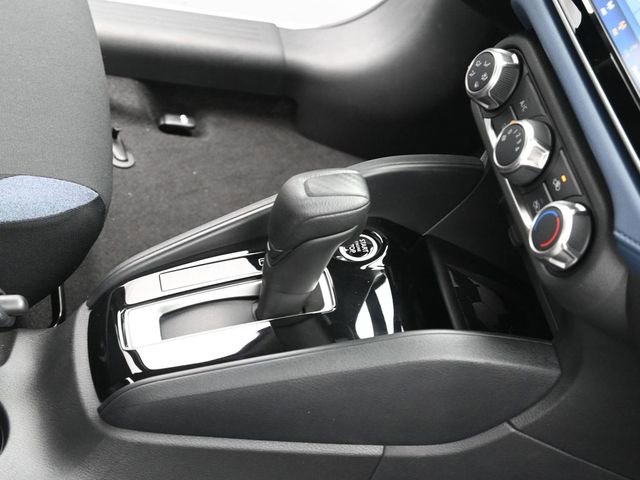 New 2025 Nissan Versa SV w/ Trunk Package FWD image 34