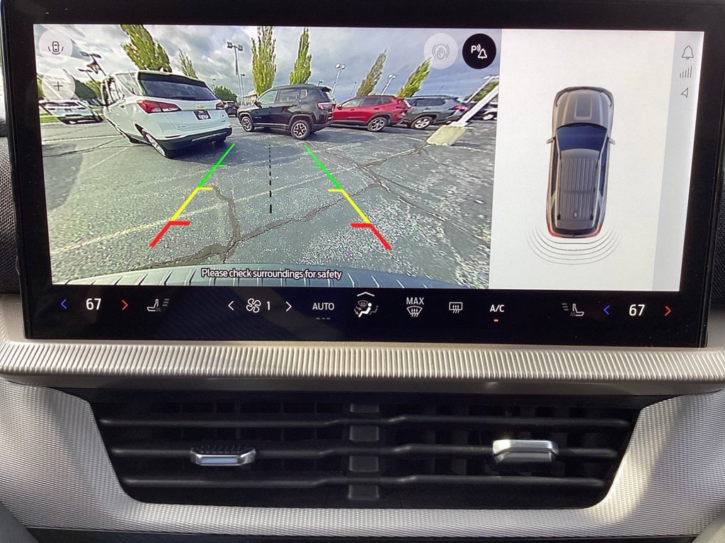 Used 2025 Ford Explorer Active RWD image 19