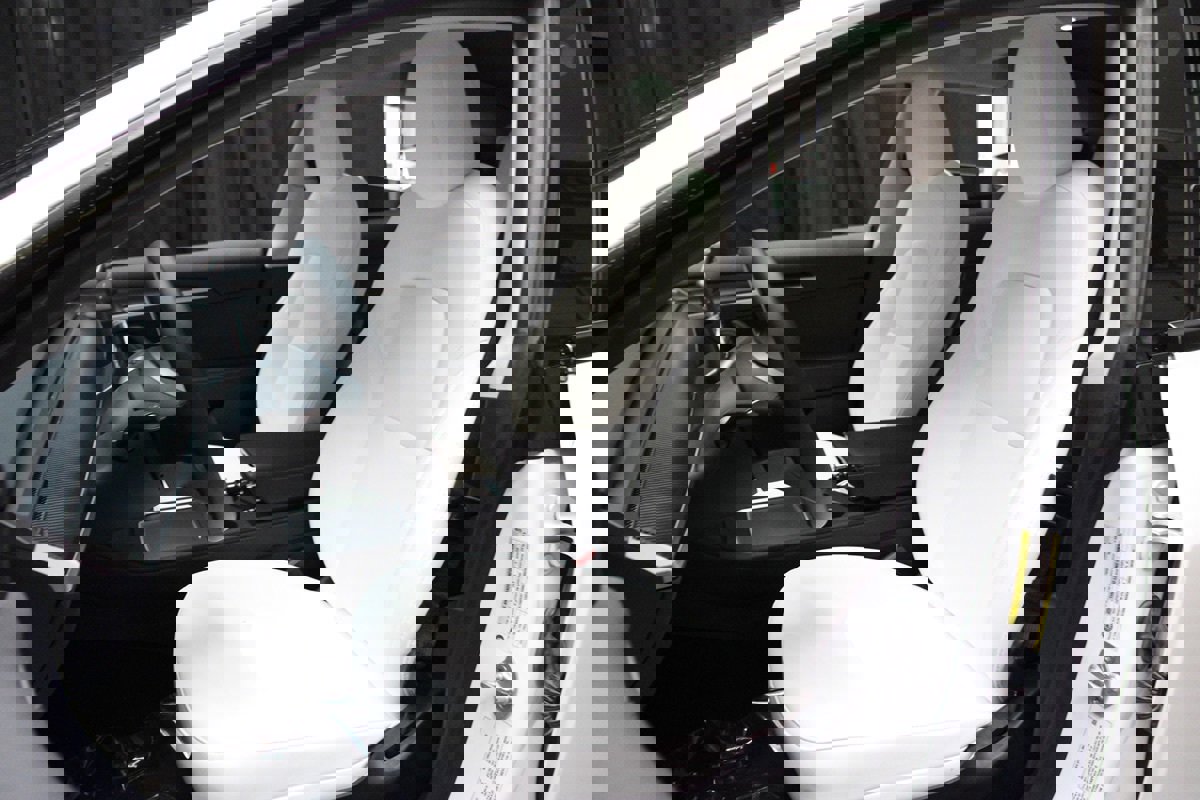 Used 2023 Tesla Model 3 Standard Range image 64