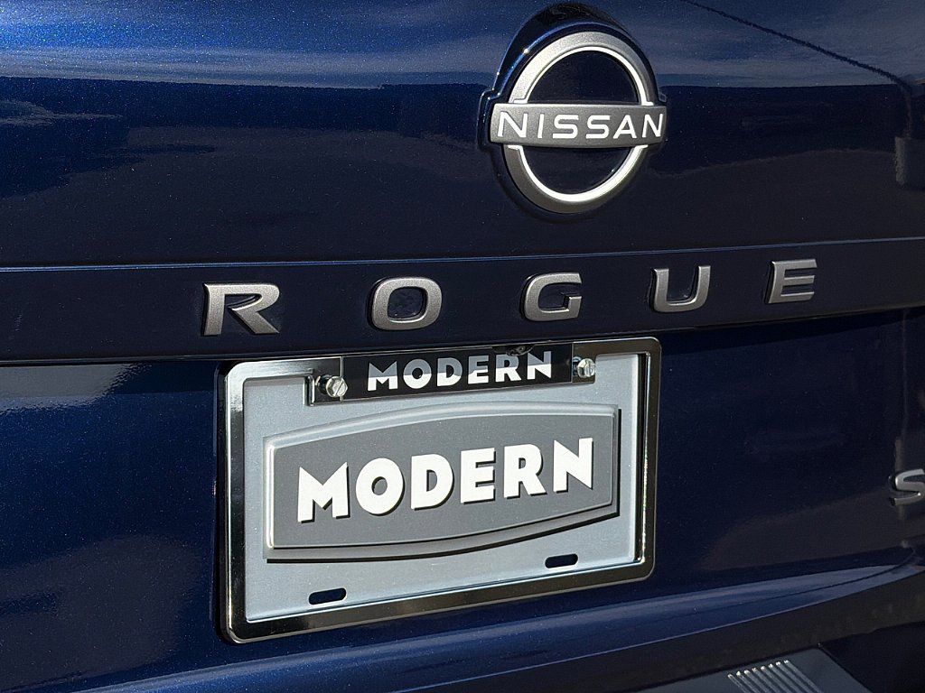 Used 2025 Nissan Rogue SL image 26