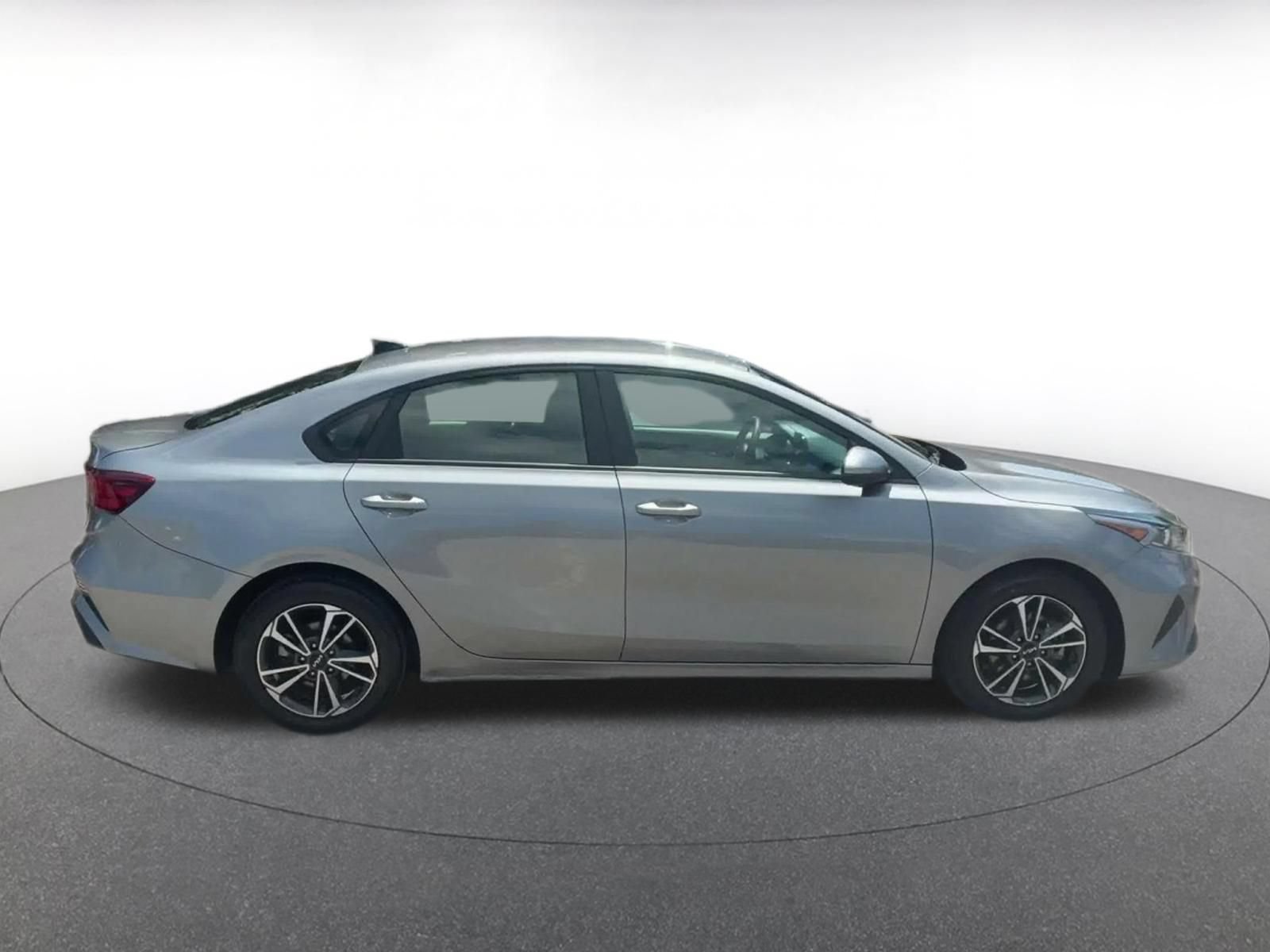 Used 2024 Kia Forte LXS FWD image 16