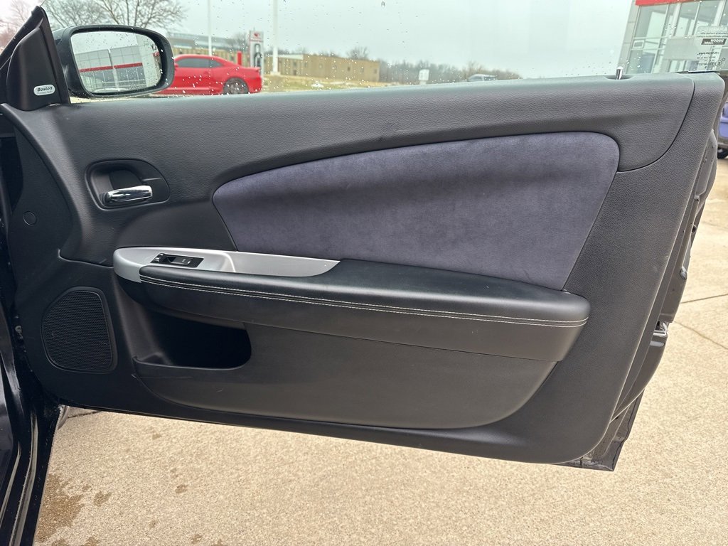 Used 2011 Chrysler 200 S image 17