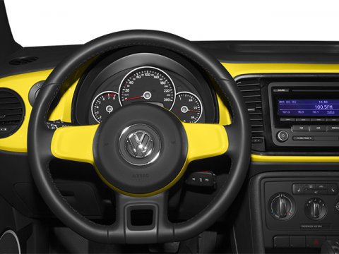 Used 2013 Volkswagen Beetle TDI image 6