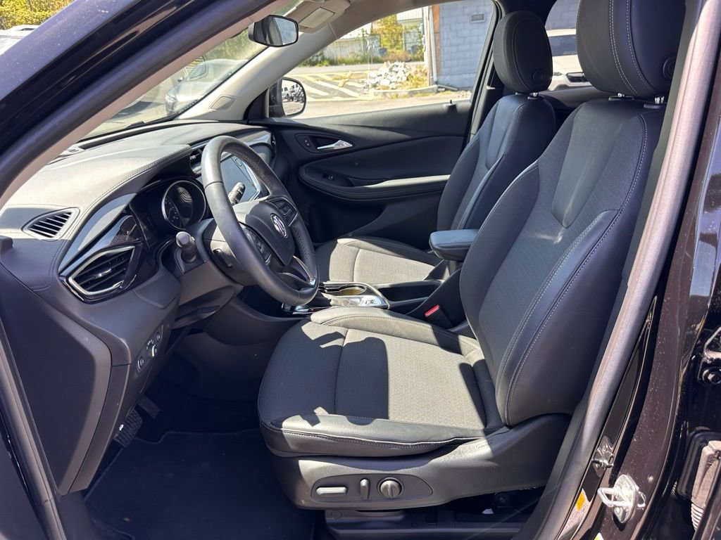 Used 2023 Buick Encore GX Select image 11