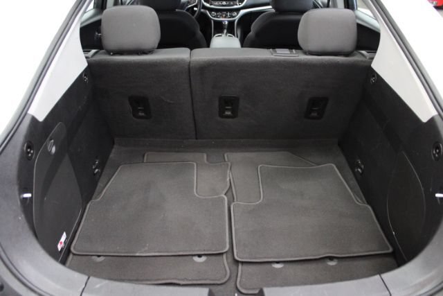 Used 2016 Chevrolet Volt LT w/ Comfort Package FWD image 21