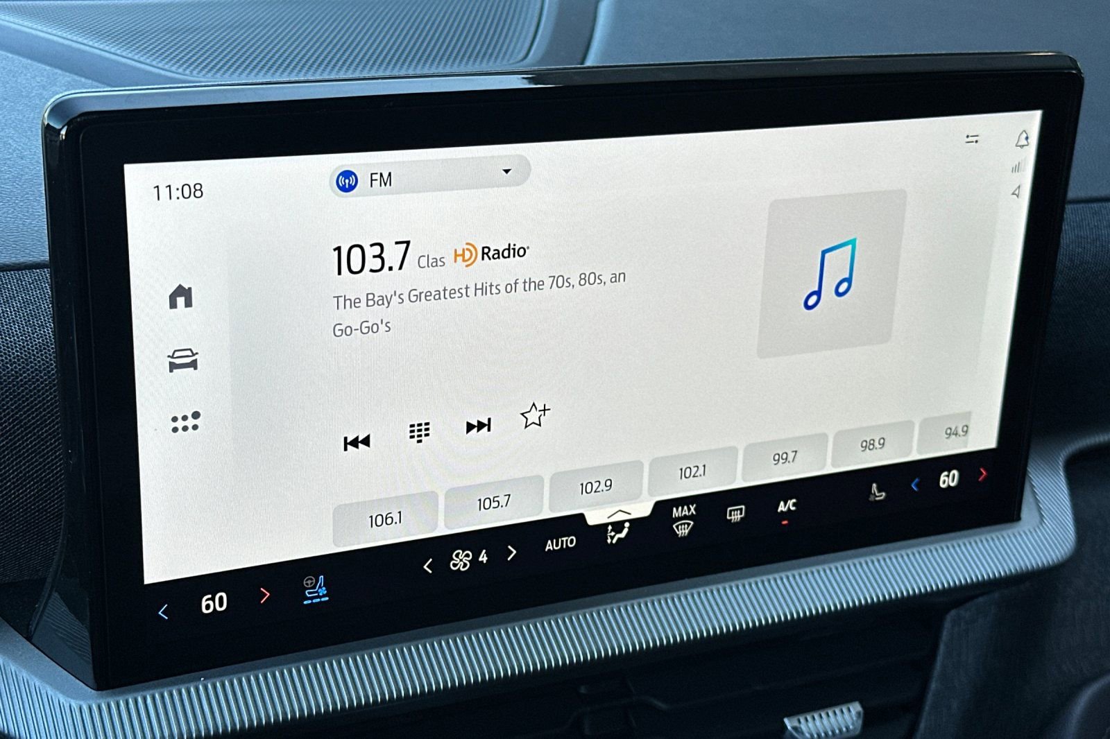 Used 2025 Ford Explorer Platinum w/ LUX Leather Package image 28