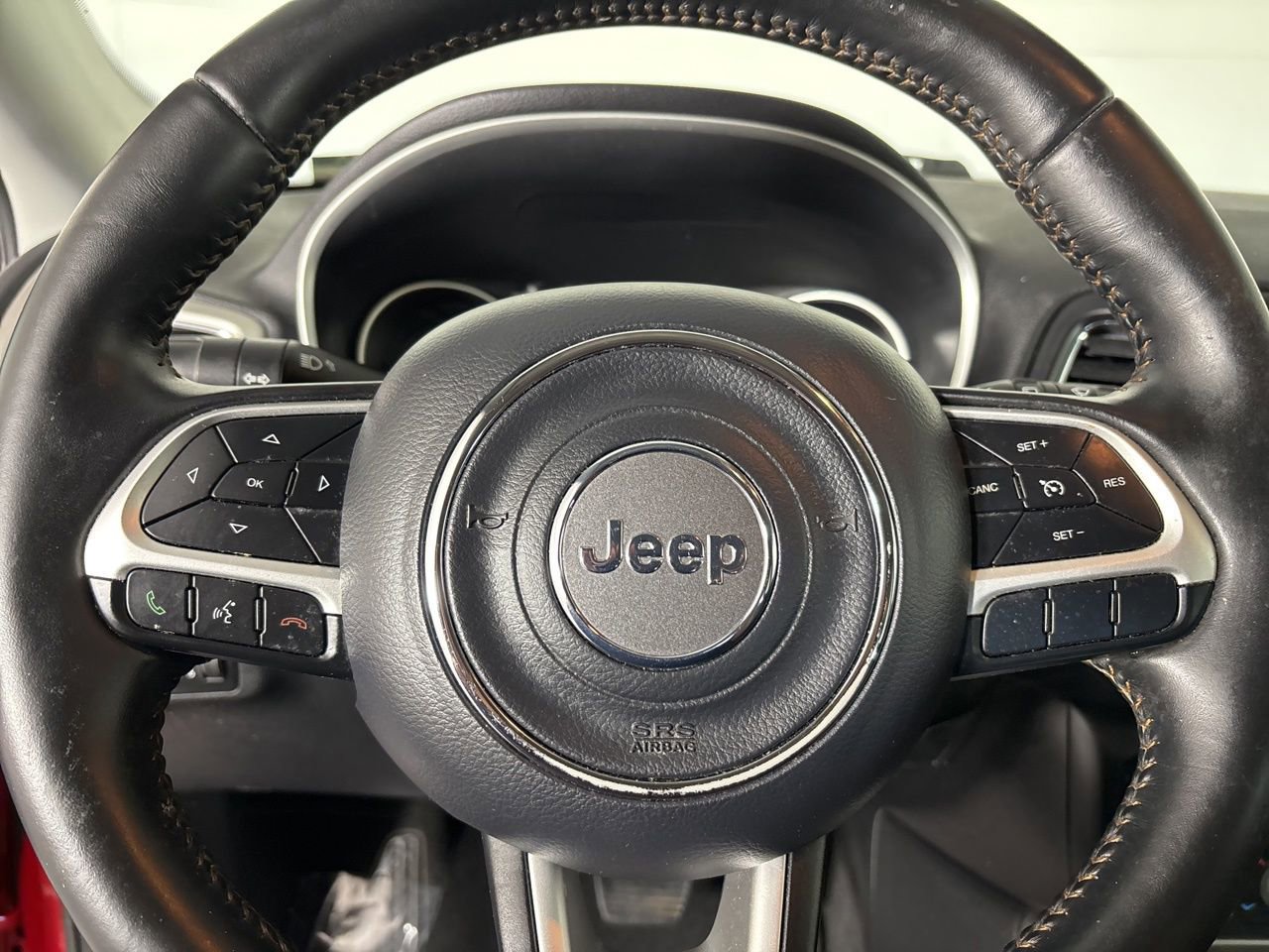 Used 2019 Jeep Compass Latitude image 12