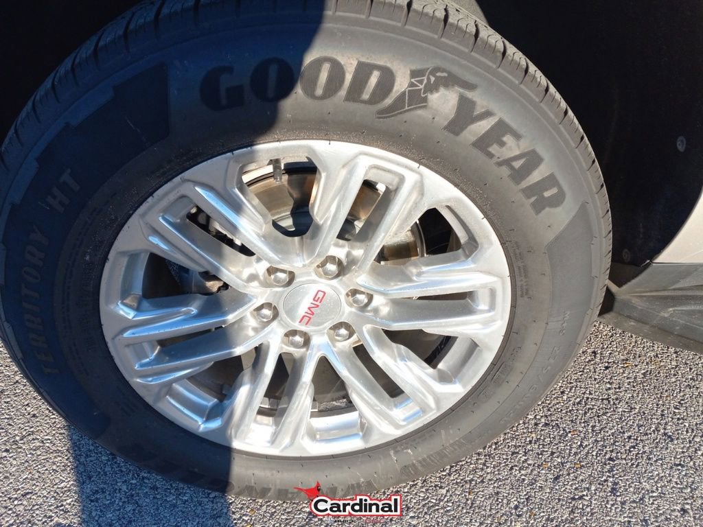 Used 2022 GMC Yukon XL SLE w/ Gmc Pro Safety Plus Package image 4