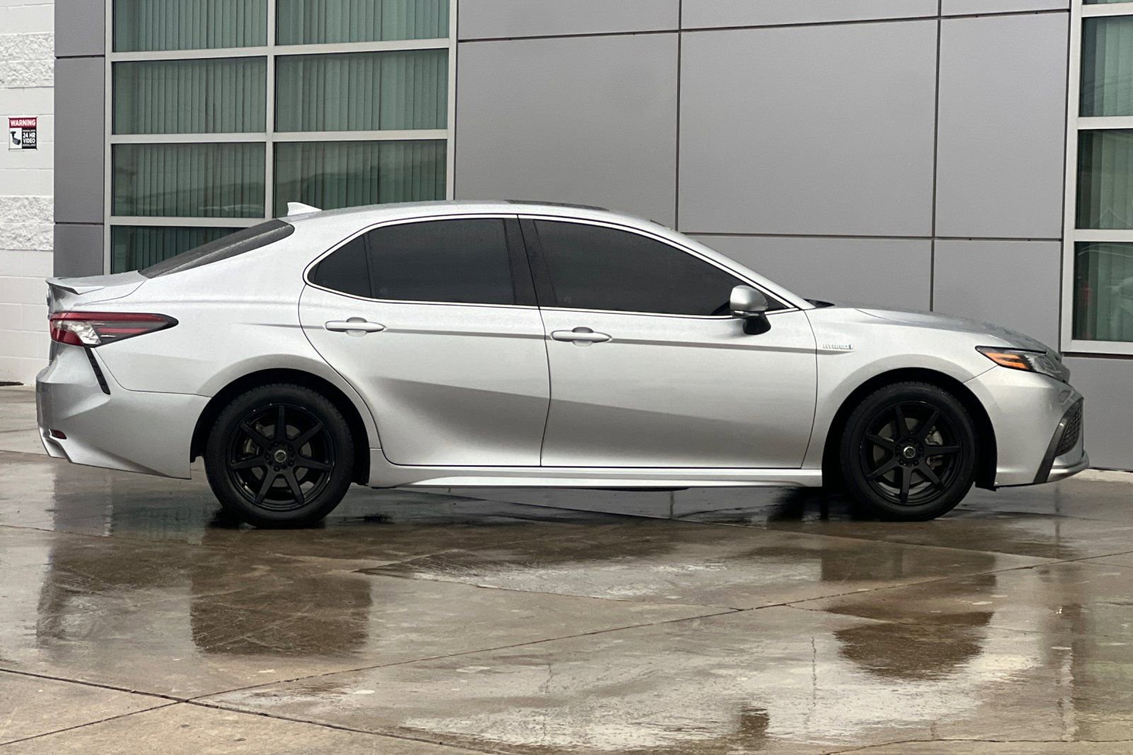 Used 2021 Toyota Camry XSE w/ Navigation Upgrade Package image 3