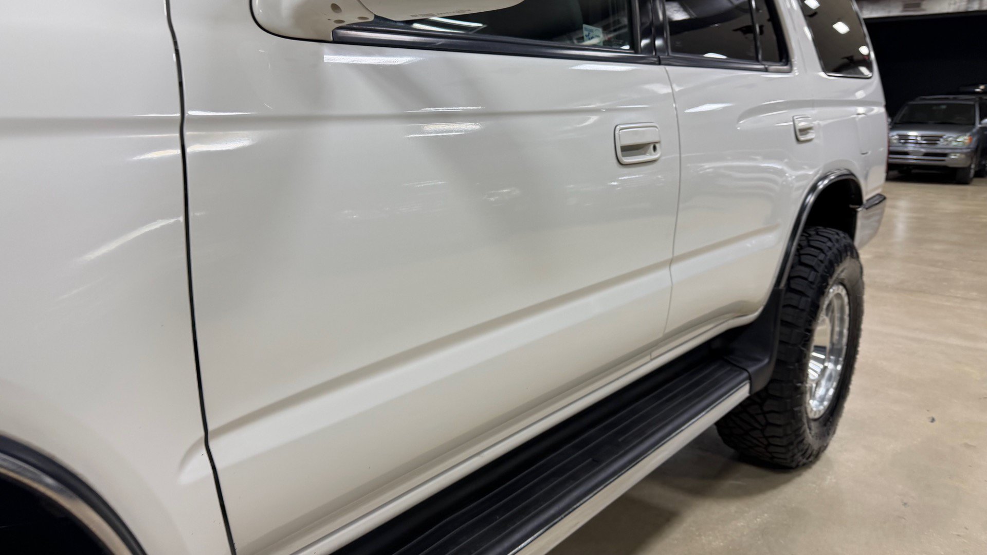 Used 2000 Toyota 4Runner SR5 w/ Upgrade Value Pkg 4 AWD/4WD image 13