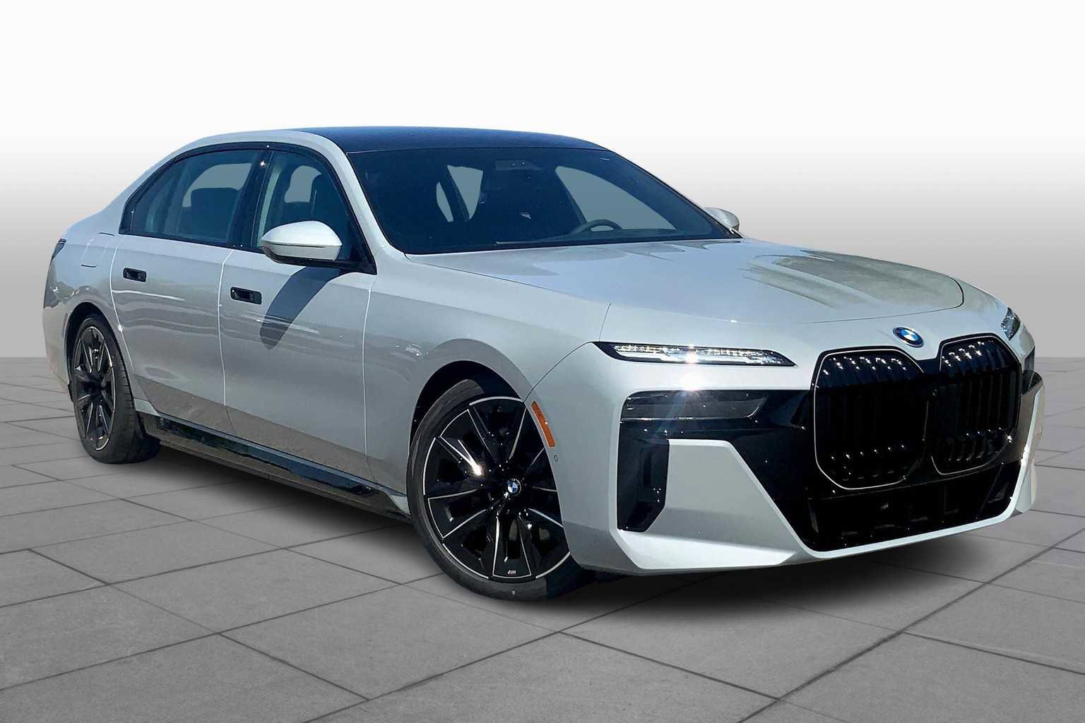 New 2026 BMW 750e xDrive w/ Executive Package image 2