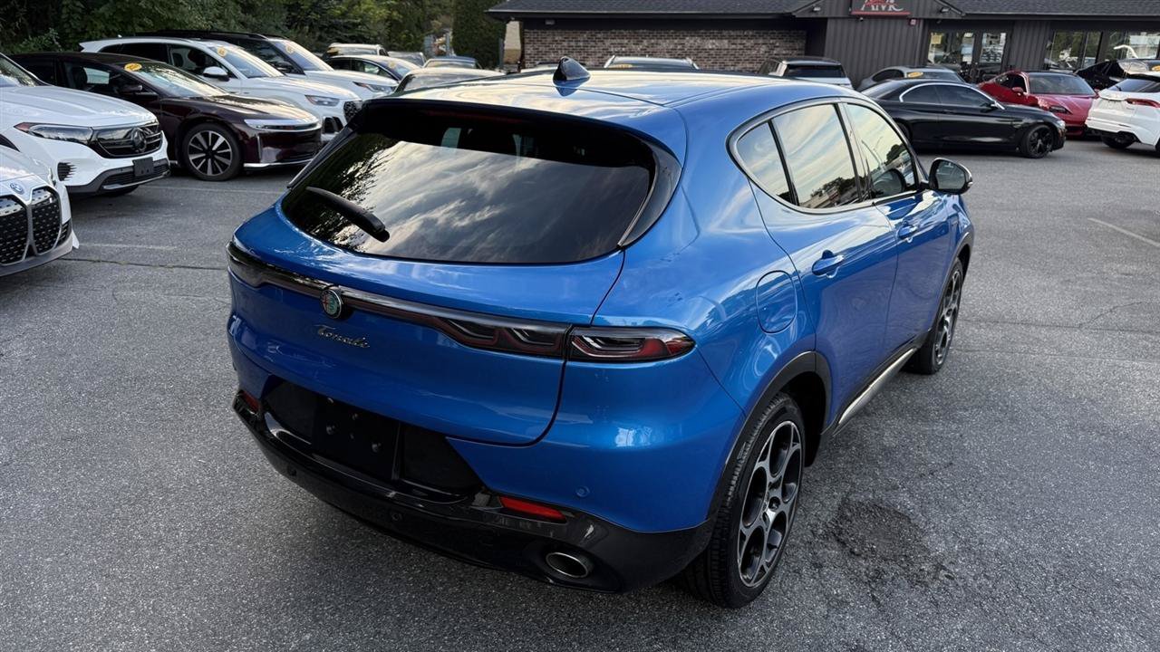 Used 2024 Alfa Romeo Tonale Veloce AWD/4WD image 18