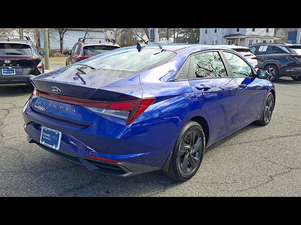 Certified 2023 Hyundai Elantra SEL image 8