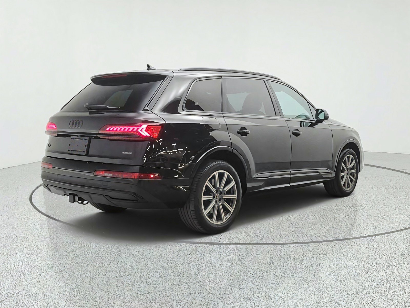 Used 2023 Audi Q7 2.0T Premium Plus w/ Premium Plus Package AWD/4WD image 5