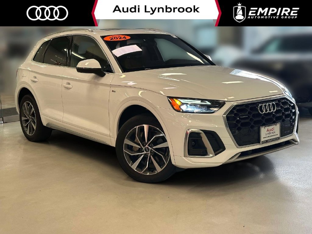 Used 2024 Audi Q5 2.0T Premium w/ Convenience Package