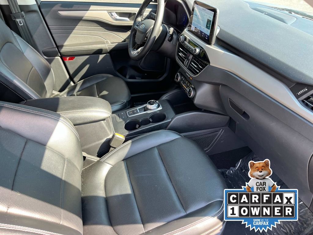 Used 2022 Ford Escape SEL w/ Technology Package image 22