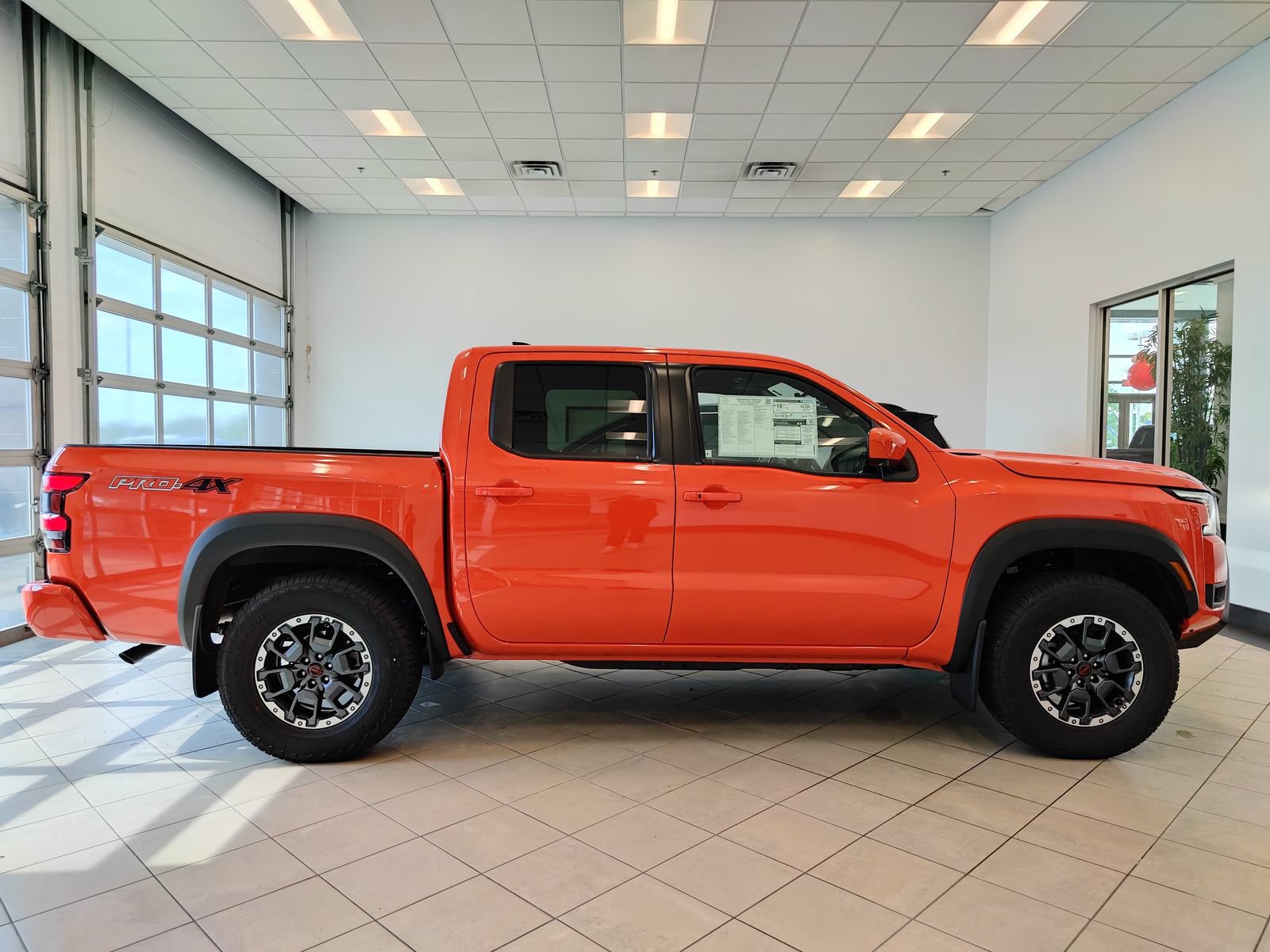 New 2026 Nissan Frontier PRO-4X w/ Pro-4x Convenience Package AWD/4WD image 2