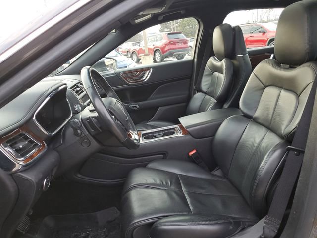 Used 2019 Lincoln Continental Select w/ Continental Climate Package image 5