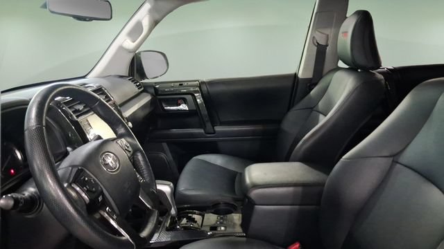 Used 2023 Toyota 4Runner TRD Off-Road Premium w/ Off Road Premium Plus Package AWD/4WD image 32
