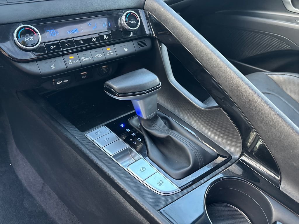 Certified 2023 Hyundai Elantra Limited image 34