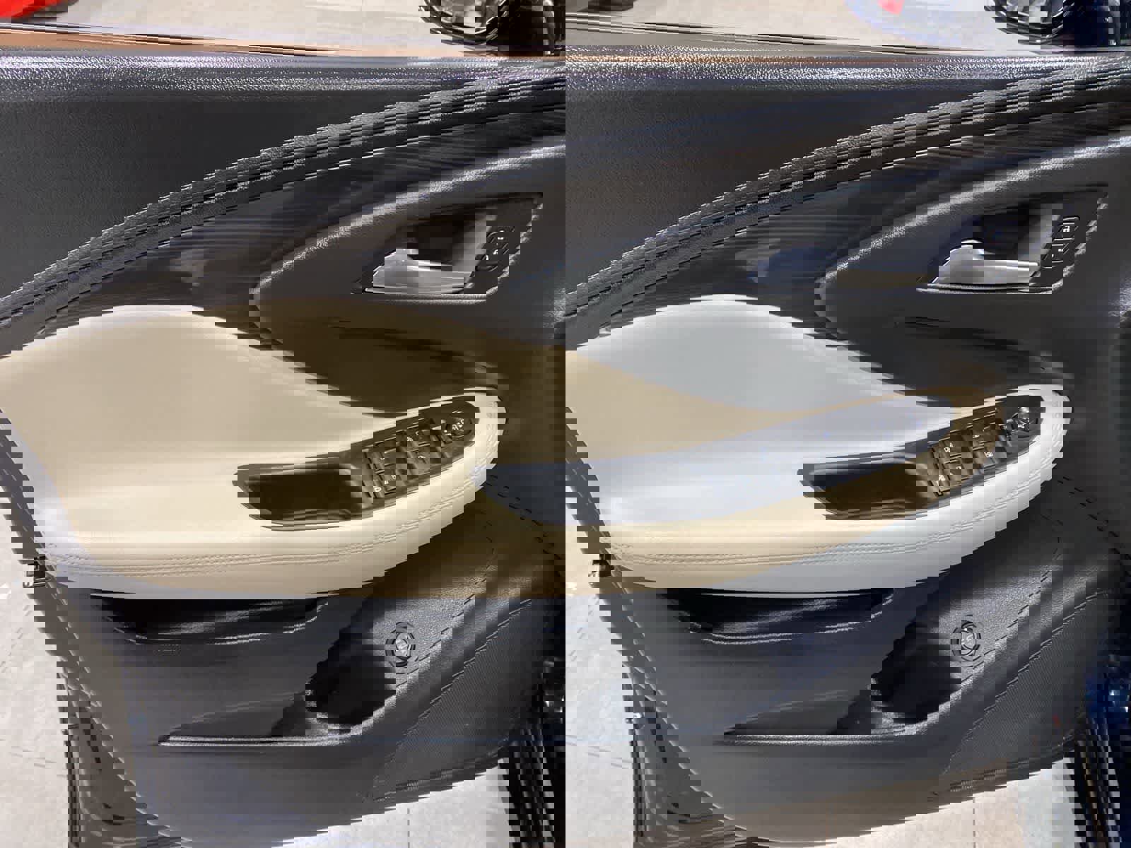 Used 2020 Buick Envision Preferred image 17