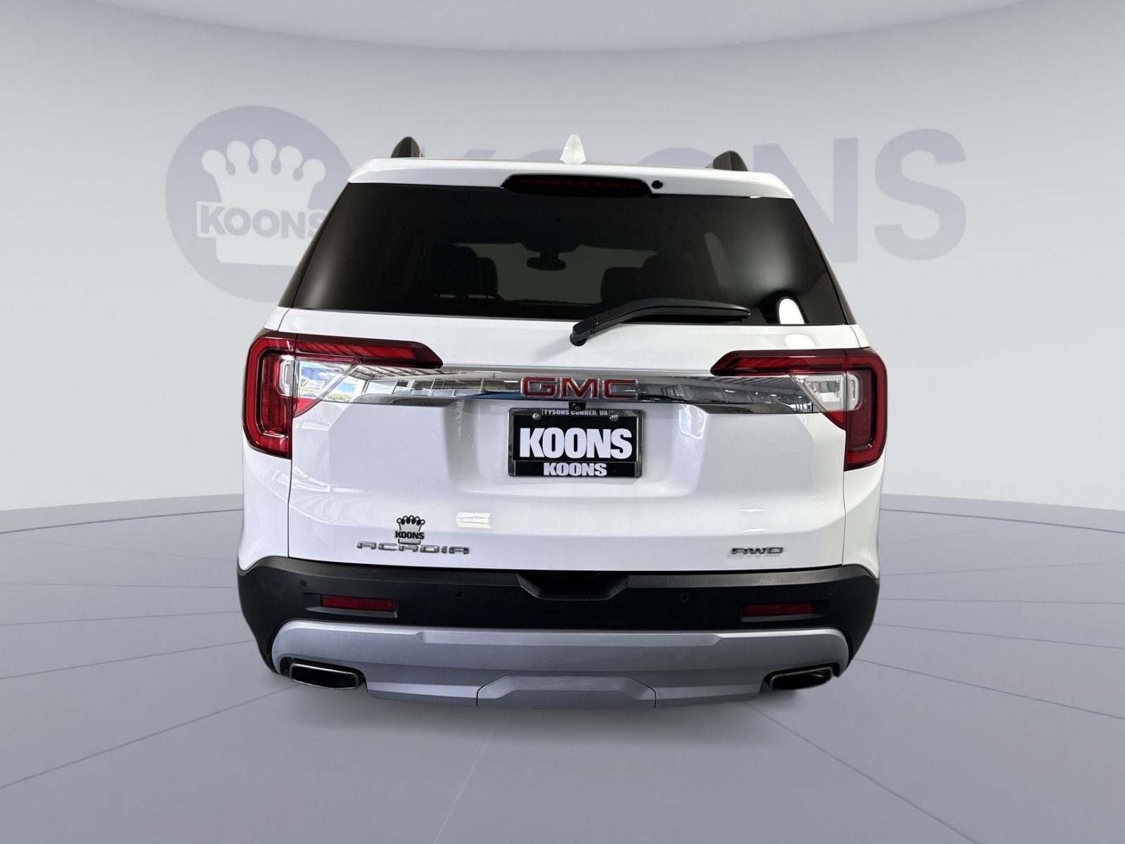 Used 2023 GMC Acadia SLT AWD/4WD image 5