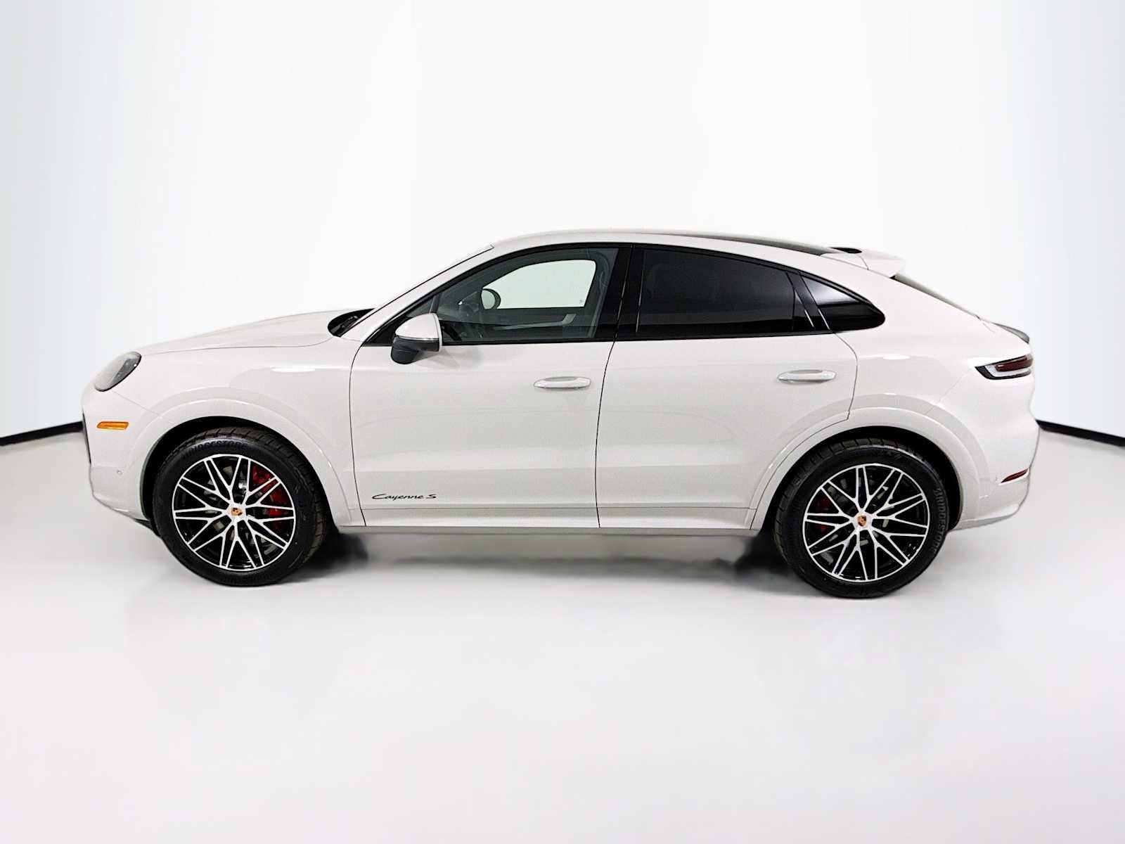 New 2026 Porsche Cayenne S AWD/4WD image 2