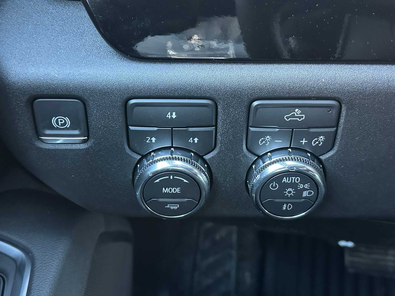 New 2026 GMC Sierra 2500 SLE w/ SLE Convenience Package image 30