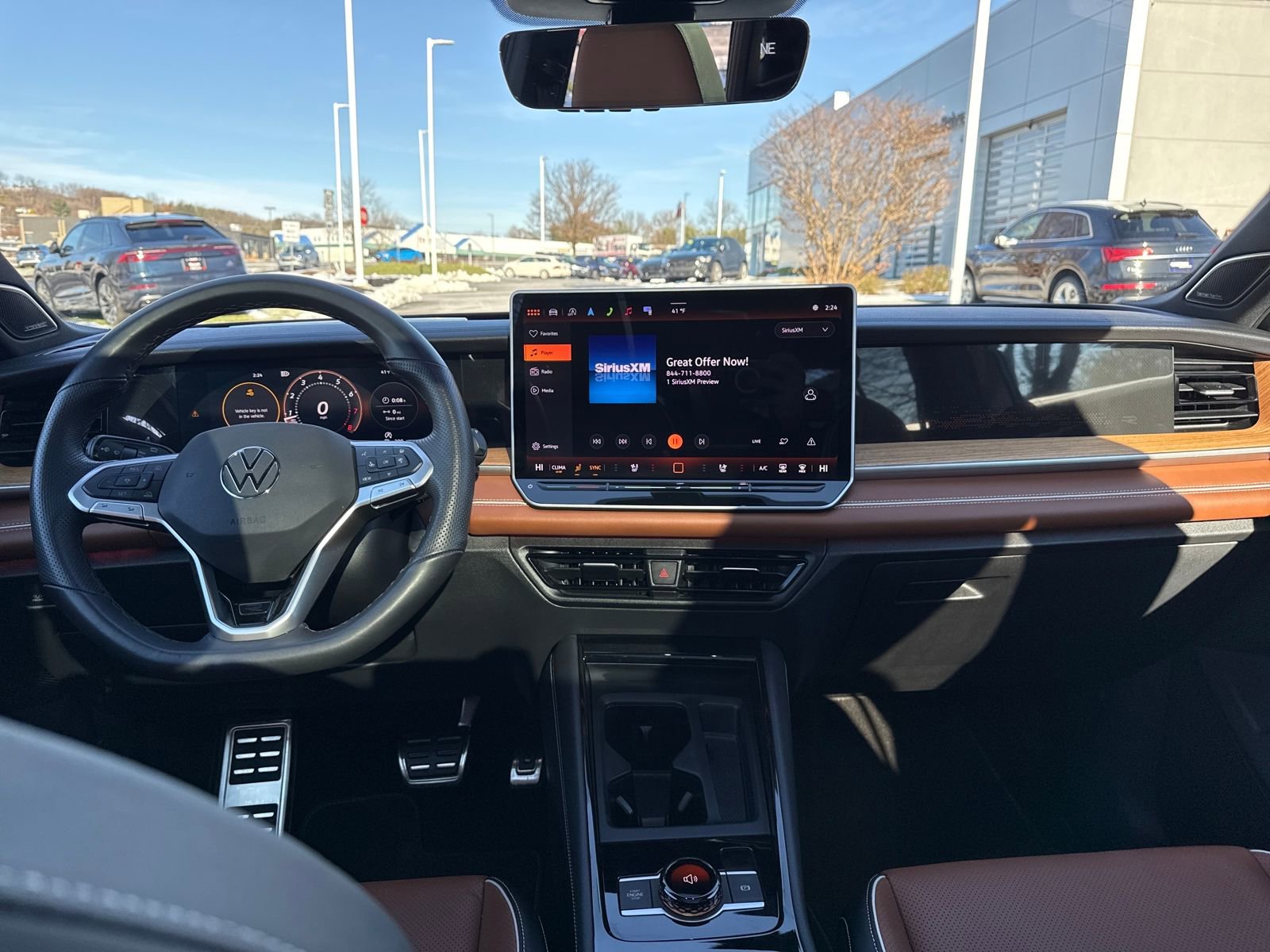 Certified 2025 Volkswagen Tiguan SEL R-Line image 13