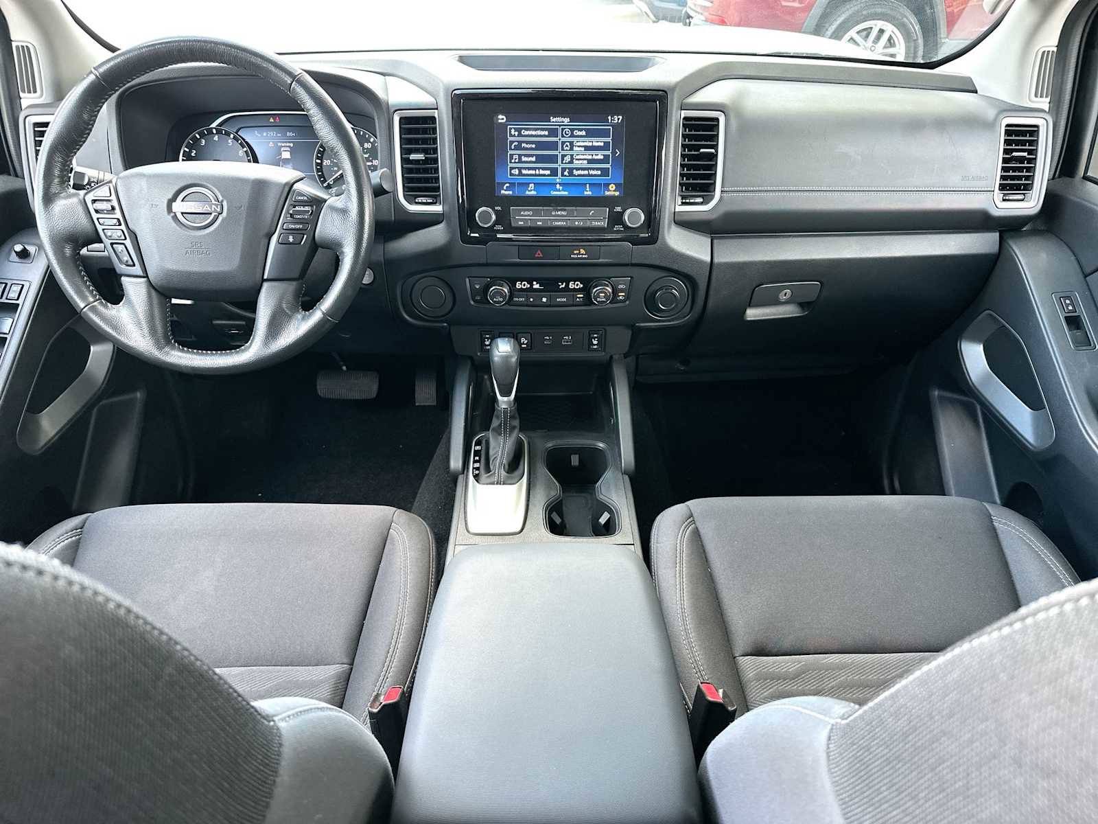 Used 2022 Nissan Frontier SV image 25