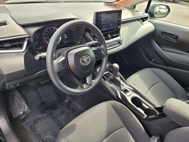 Used 2022 Toyota Corolla LE image 7