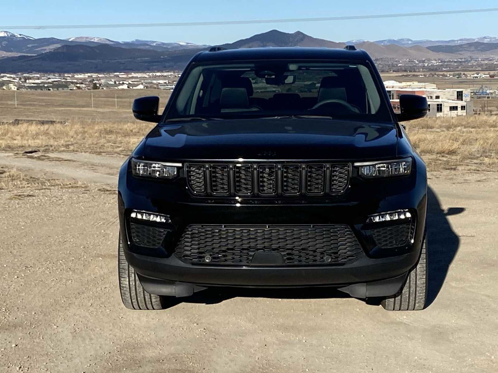 Certified 2023 Jeep Grand Cherokee Limited w/ Luxury Tech Group II image 13