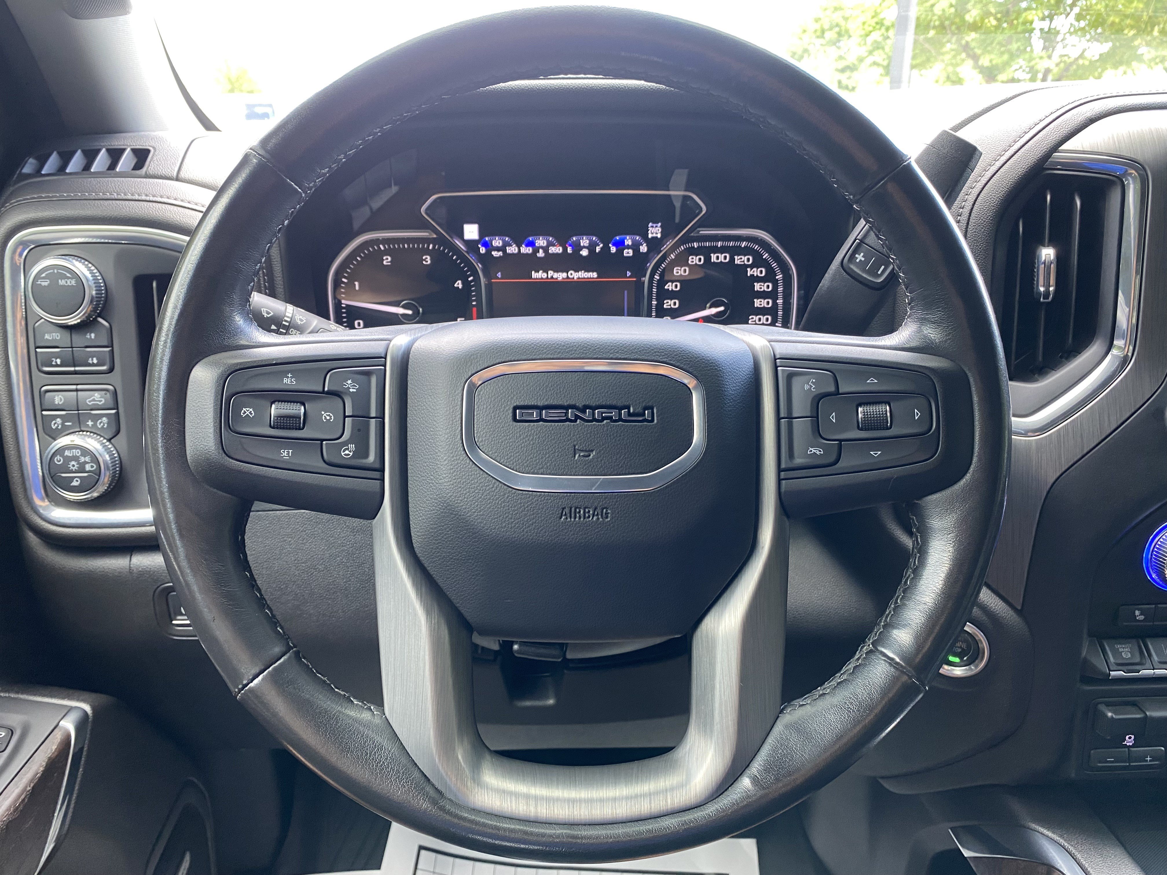 Used 2022 GMC Sierra 2500 Denali w/ Denali Ultimate Package AWD/4WD image 20