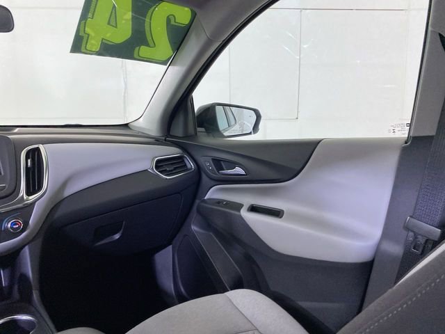 Used 2024 Chevrolet Equinox LS w/ LS Convenience Package image 11
