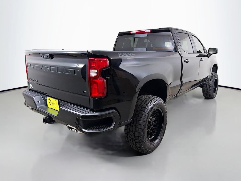 Used 2025 Chevrolet Silverado 1500 LT Trail Boss w/ Convenience Package II AWD/4WD image 6